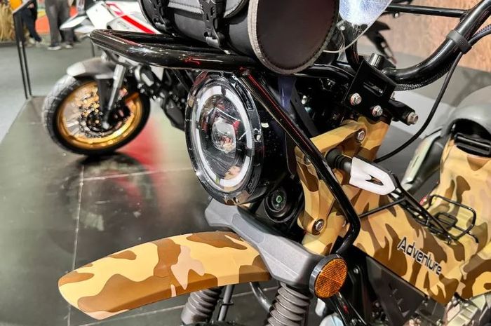 penampakan bebek trail Cyclone MK125 yang baru meluncur di Malaysia, bisa jadi pesaing Honda CT125