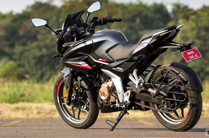 penampakan Bajaj Pulsar 250F
