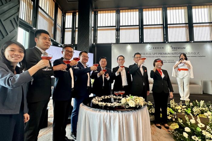 Segmen yang dibidik Zeekr adalah pangsa pasar mobil listrik premium dan high end. Artinya, Zeekr siap tantang Lexus