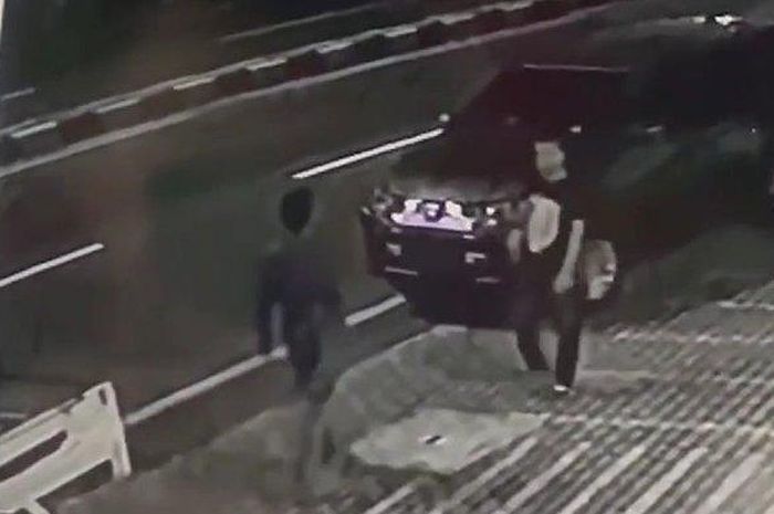 Pengemudi Mitsubishi Xpander curi Hp sopir pikap di Sragen.