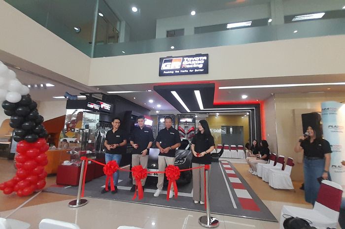 Pembukaan GR Zone di Plaza Toyota Gading Serpong