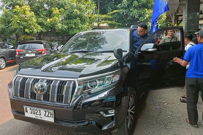 Toyota Land Cruiser Prado dinas yang belum dikembalikan mantan Wali Kota Serang, Syafrudin