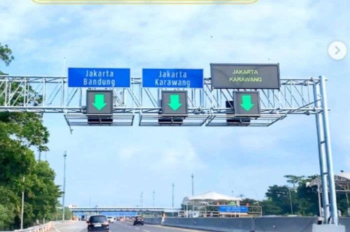 Lane Control Signal penunjuk arah pengendara di jalur tol 