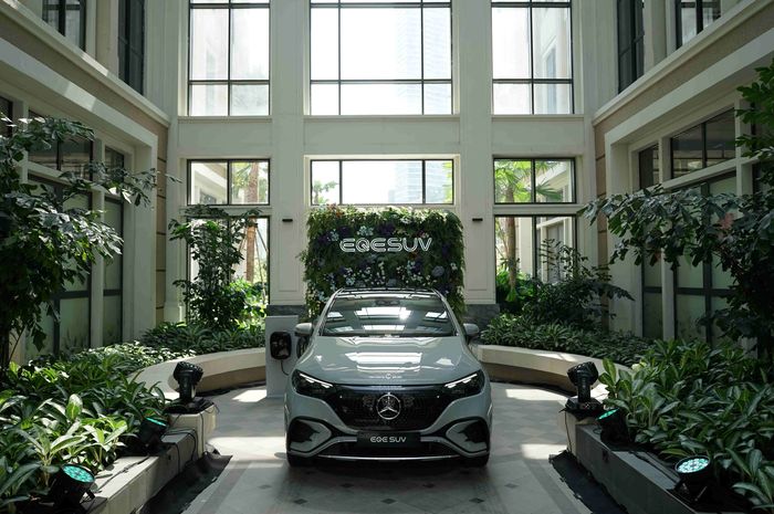 Mercedes-Benz EQE 350 4MATIC, melengkapi jajaran mobil listrik Mercedes-Benz di Indonesia