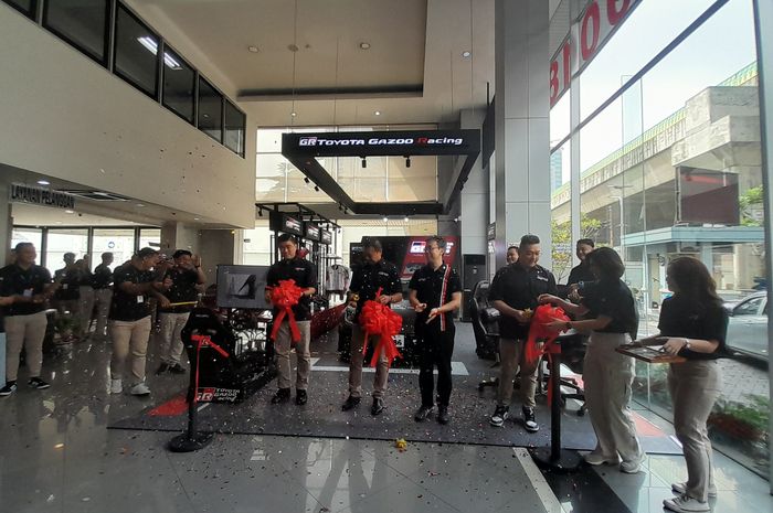 Plaza Toyota hari ini secara resmi mengumumkan pembukaan GR Zone kedua di Plaza Toyota Tendean,