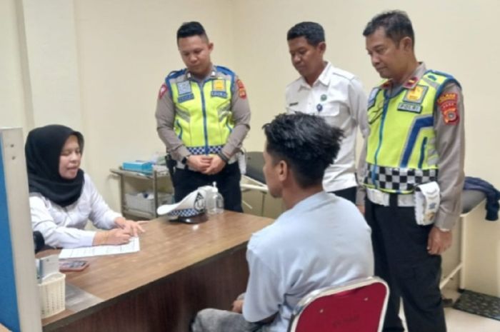 Sopir angkutan umum dites urin petugas Polda Aceh