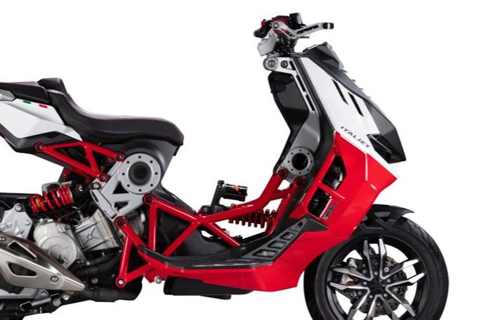 penampakan Italjet Dragster 125
