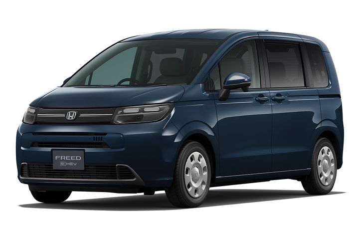 Honda Freed e:HEV AIR.