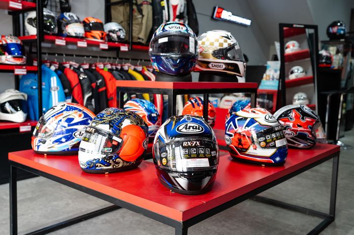 RC Motogarage Serpong pindah tempat ke Ruko Anniva Junction Blok I No. 12, Gading Serpong, Tangerang.