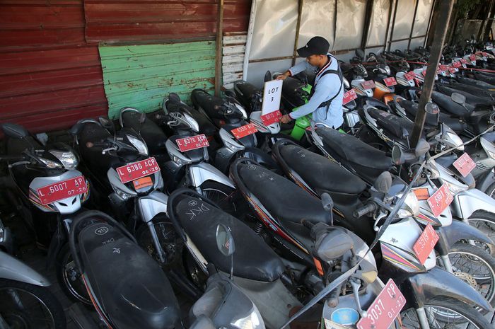 Deretan motor dinas pelat merah Pemkot Surabaya yang dilelang sejak Januari 2024 sampai sekarang