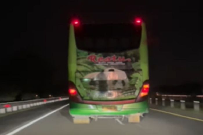 Ilustrasi kode sein dari sopir bus