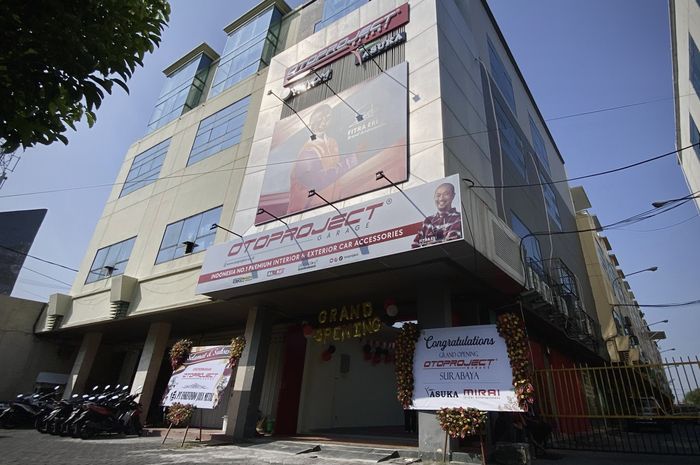 Otoproject Garage buka cabang baru lagi, kini rangkul konsumen Surabaya.