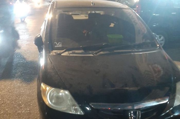 Honda City yang menjadi objek kekisruhan pemilik dan debt collector di Ngentak, Bangunjiwo, Kasihan, Bantul, DI Yogyakarta