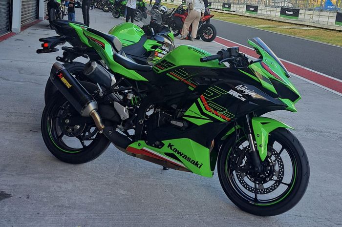 Tim MOTOR Plus berkesempatan jajal Sirkuit Mandalika naik Kawasaki ZX-25R