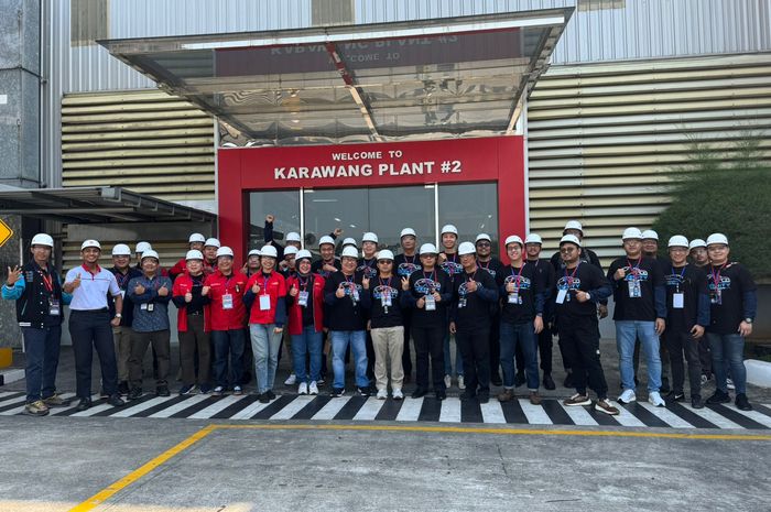 AXIC berkunjung ke pabrik TMMIN lihat proses produksi mobil Hybrid Toyota