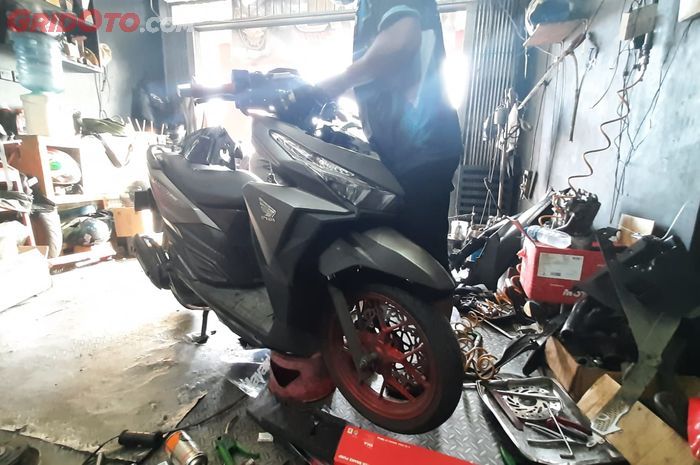 Komstir Honda Vario 150 mudah  oblak 
