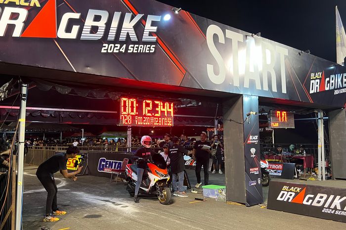 Dragbike Polytron di  Sirkuit Skadron 31/AYC Penerbad Semarang