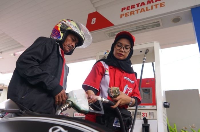 Isi bensin malam hari bisa dapat lebih banyak dibanding siang, begini faktanya.