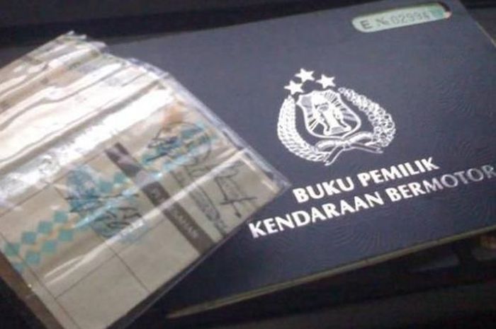 Siapkan STNK dan BPKB, bayar pajak kendaraan bisa dapat motor dan umrah.