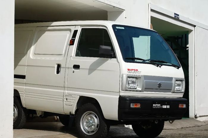 penampakan mobil baru Suzuki Super Carry Van yang dijual di Vietnam