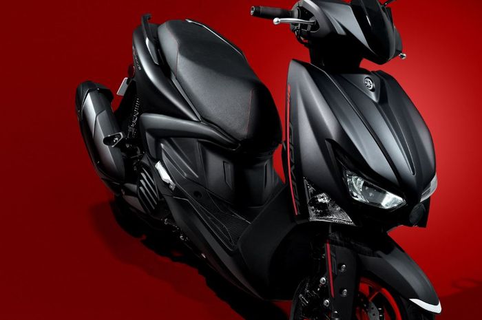 penampakan motor matic baru Yamaha Cygnus Gryphus 2024, bisa ngacir 271 km sekali full tank dan performanya cocok lawan Honda Vario 125