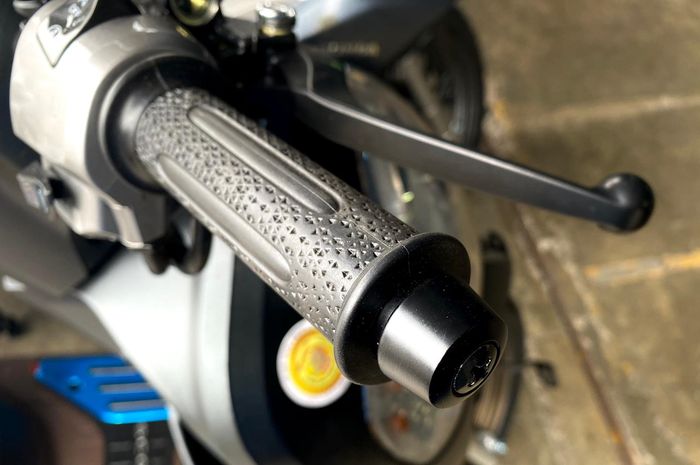 Ini empat fungsi penting bandul setang alias jalu di motor. 