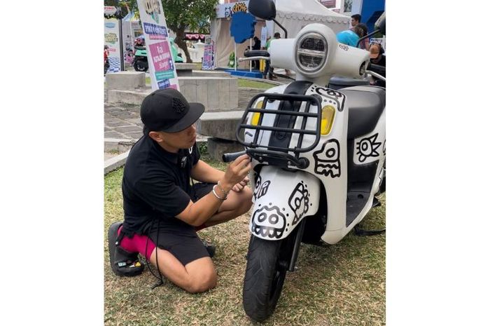 Hasil modifikasi Yama Fazzio di Yogyakarta memiliki ciri khas sendiri, sesuai kreativitas anak mudanya. 