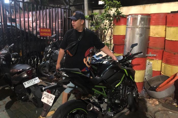 Kawasaki Z900 hingga Yamaha N-Max raib setelah dicuri oleh orang tak dikenal di wilayah Tambora, Jakarta Barat.