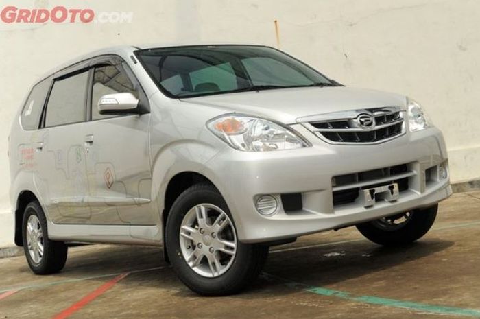 Harga Daihatsu Xenia 2006 bekas