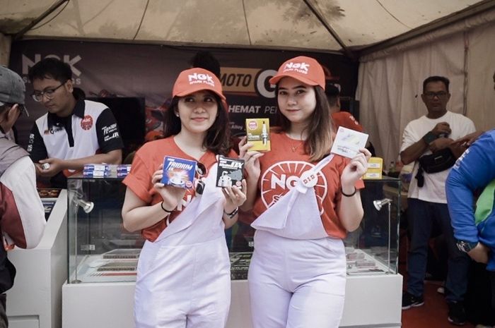 Tawarkan upgrade dari busi motor standar, NGK klaim punya kelebihan ini.