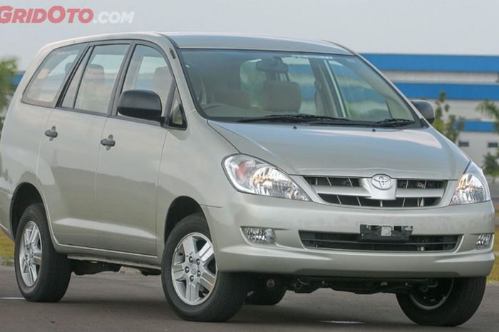 Harga Toyota Kijang Innova diesel 2004 bekas