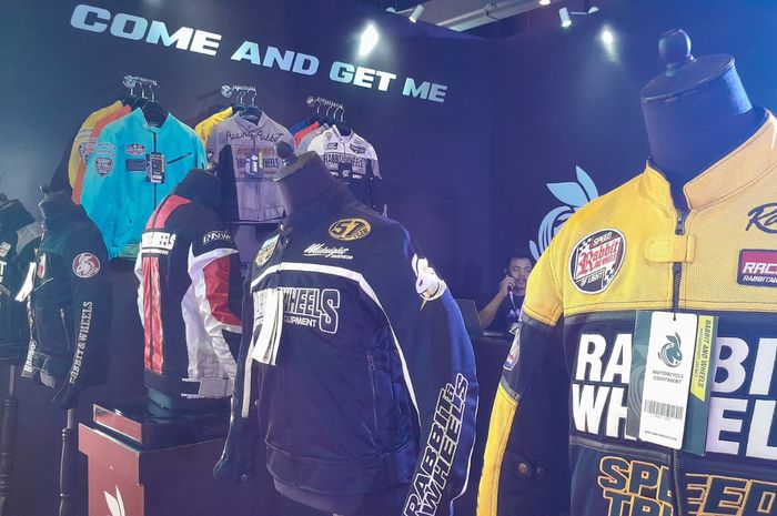 Tampilan apparel dan jaket di IMHAX 2024