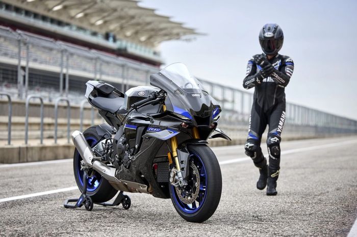 Yamaha YZF-R1M 2025