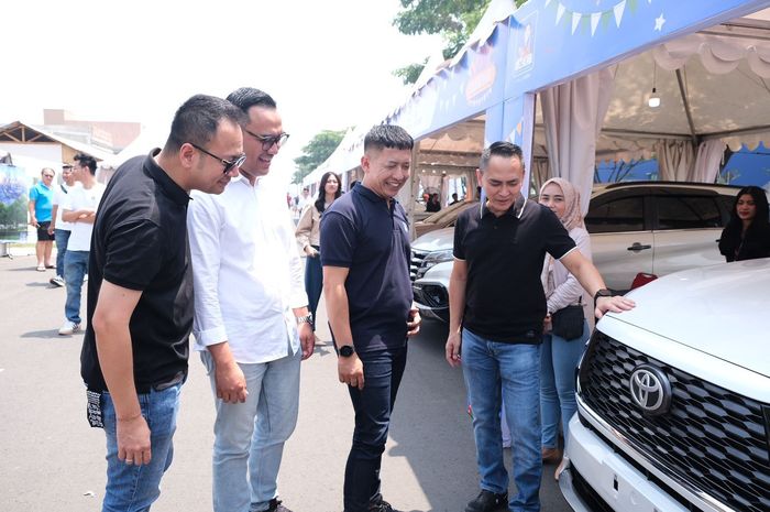 Gelar Carnival di Bandung, ACC Tawarkan Bunga 0%