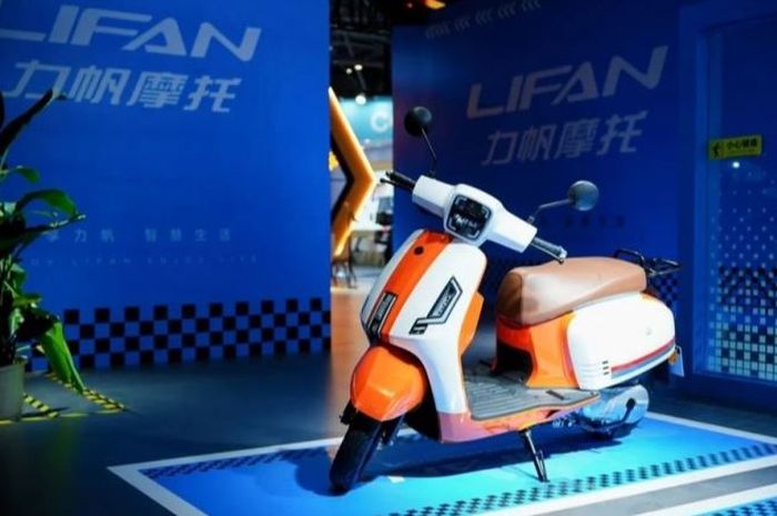 penampakan motor matic baru Lifan RAD 125 Ragdoll Cat, irit BBM dan harganya murah