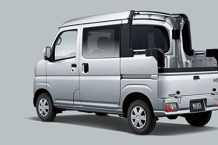 penampakan Daihatsu Hijet yang bentuknya mirip Double Cabin