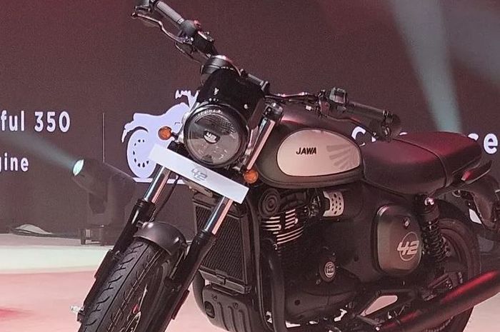 wujud motor retro baru Jawa 42 FJ, cocok lawan Honda CB350