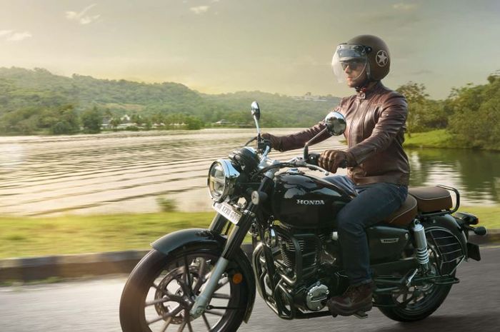 penampakan motor baru bergaya klasik Honda CB350, iritnya tembus 45 km per liter