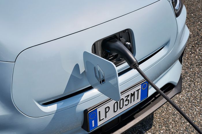 Pengecasan Leapmotor T03.