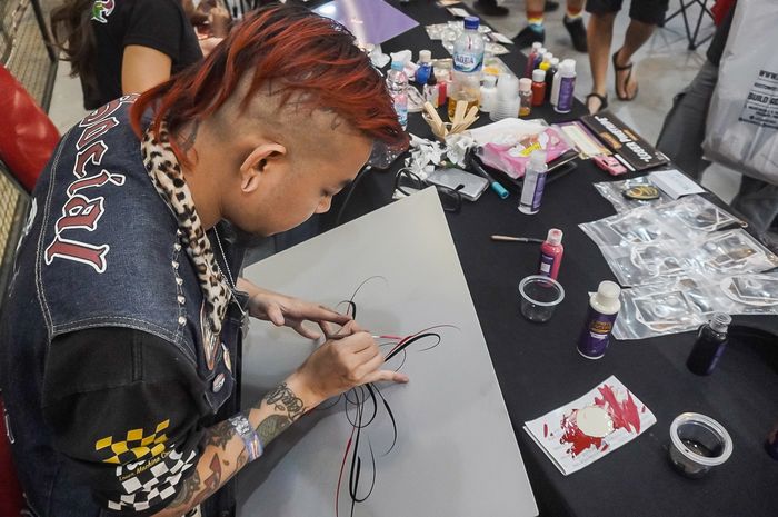 Kustomfest gandeng Rollie Monkie hadirkan art exhibition bertajuk Kustom Joyrney yang menghadirkan painter dari berbagai kota dan luar Indonesia
