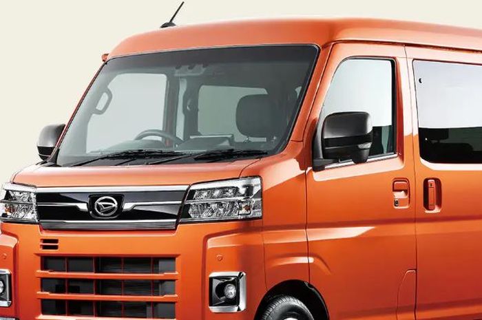 penampakan Daihatsu Atrai RS, adik Daihatsu Luxio yang beredar di Jepang