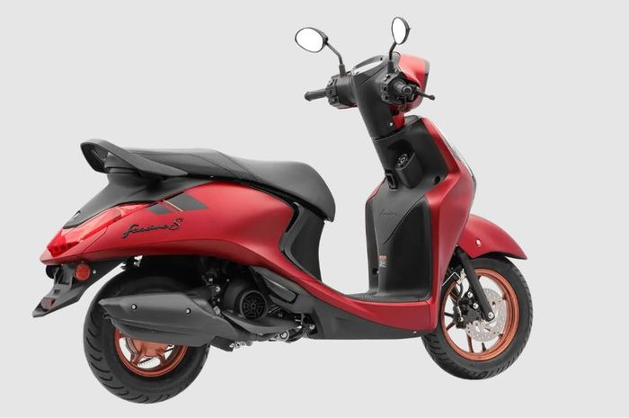 penampakan motor matic retro Yamaha Fascino 125 Fi Hybrid, harganya setara Rp 18 jutaan