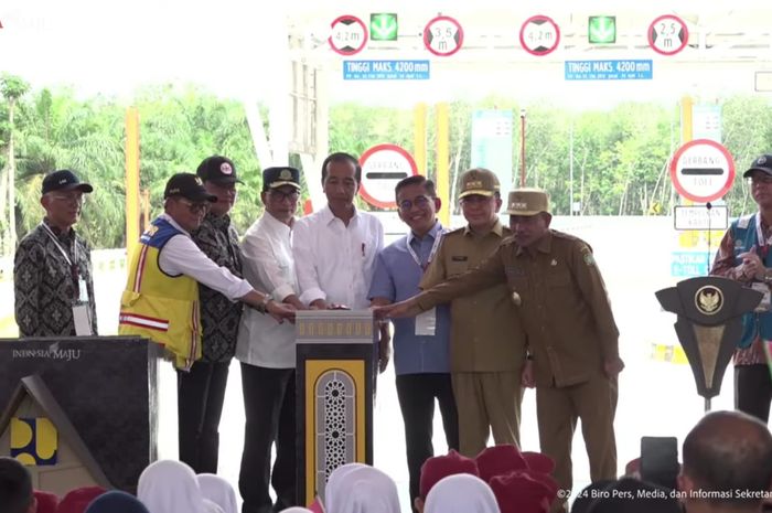 Presiden resmikan jalan Tol Indrapura-Kisaran
