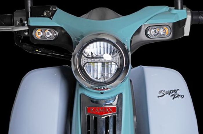 penampakan motor baru Kamax Super Pro 125, bentuknya mirip bebek retro Honda Super Cub C125