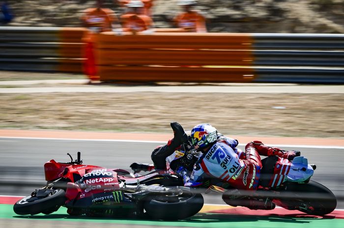 Pecco Bagnaia ungkit crash dengan Alex Marquez