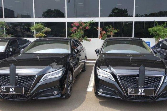 Toyota Crown 2.5 G Executive Four yang menjadi mobil dinas Menteri dan Wakil Menteri Era Presiden Joko Widodo 