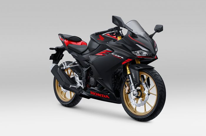 Honda New CBR150R 2025 ABS dengan warna Victory Matte Black 