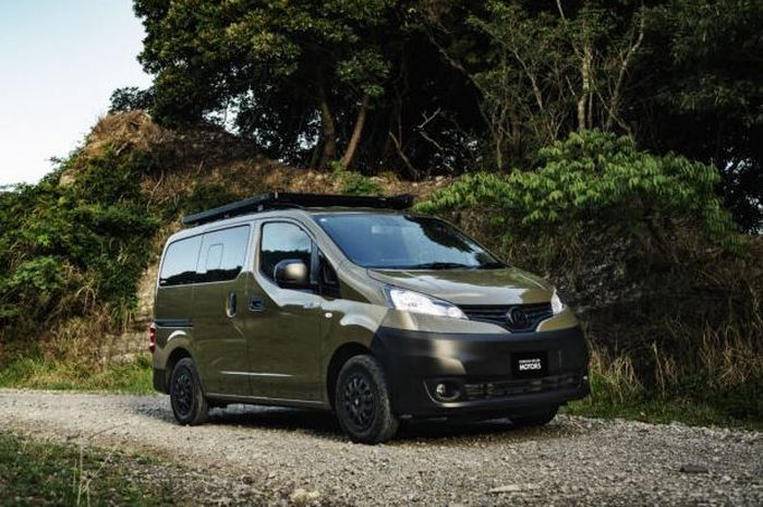 Nissan Evalia bergaya petualang garapan Gordon Miller Motor dari Jepang