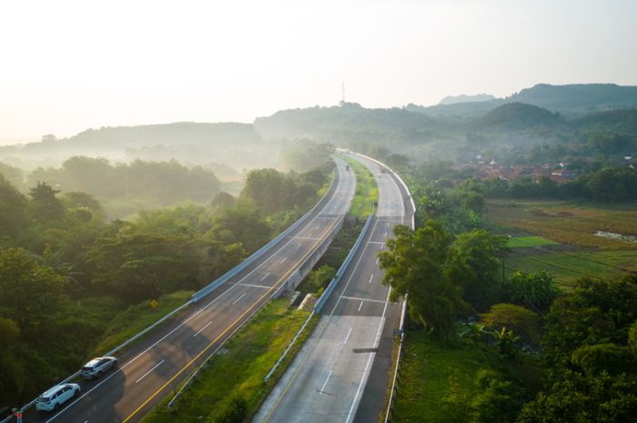 Besaran tarif baru Tol Cipali (Cikopo&ndash;Palimanan) berdasarkan tarif terjauh, untuk Golongan 1 Rp 132.000, Golongan 2 &amp; 3 Rp 217.500, dan Golongan 4 &amp; 5 Rp 273.000