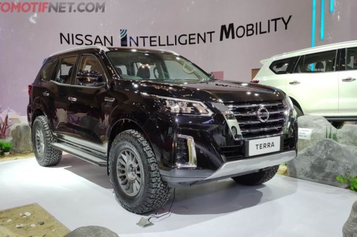 harga mobil baru Nissan Terra per November 2024